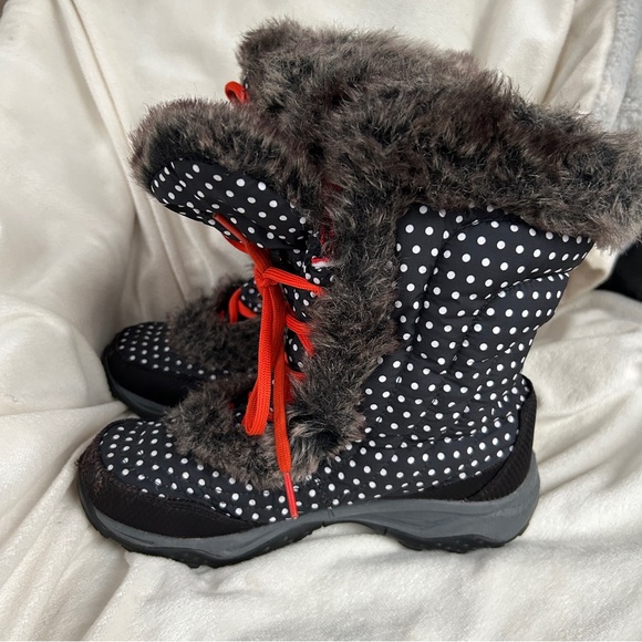 The North Face Other - North‎ Face Girls Boots size 4 EUC!